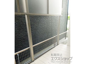 のフェンス・柵 シンプレオフェンスP1型 目隠しポリカパネル 3段支柱 自立建て用 施工例