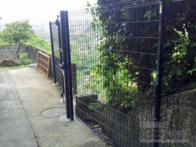 のフェンス・柵 イーネットフェンスA1F型 高尺タイプ 施工例