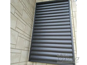 LIXIL ���N�V��(�g�X�e��)�̖ʊi�q�E���i�q �y�����z�ډB�������[�o�[ �������p �{�H��