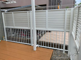 のフェンス・柵 ミエーネ/ミエッタフェンス 2段支柱 自立建て用（パネル2段） 施工例