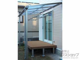 のテラス屋根 プレシオステラスII F型 テラスタイプ 単体 積雪〜20cm対応＋吊り下げ式物干し(標準) 2本入り 施工例