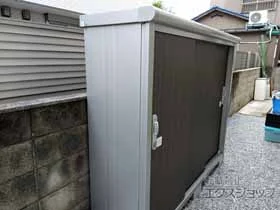 ヨドコウの物置・収納・屋外倉庫 エスモ 一般型 1797×520×1501 ESE-1805E-DW 施工例