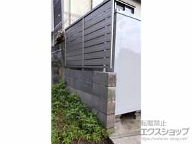 のフェンス・柵 フェンスAB YS3型 横スリット3 アルミカラー フリーポールタイプ 施工例