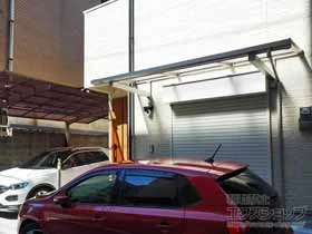 YKKAPのバルコニー屋根 ソラリア F型 ルーフタイプ 単体積雪～20cm対応 施工例