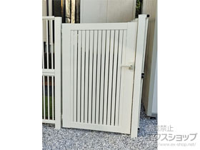 の門扉 シンプレオ門扉4型 縦太格子 片開き 門柱仕様 施工例