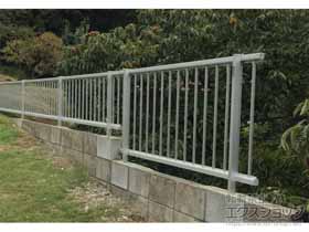 のフェンス・柵 ミエッタフェンス 防犯たて格子タイプ 自由柱施工 施工例