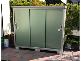 の物置・屋外倉庫 エスモ 一般型 1797×750×1501 ESE-1807E-EG 施工例