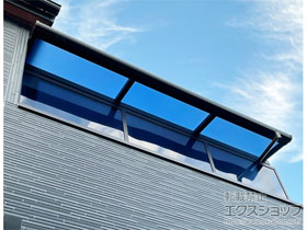のバルコニー・ベランダ屋根 ソラリア F型 屋根タイプ 単体 積雪〜20cm対応＋前面パネル 施工例