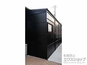 のストックヤード オイトック アルミパネル囲い 片ドアタイプ 連棟 積雪50cm＋竿掛けセット＋すき間かくし材セット＋引き違い窓 施工例