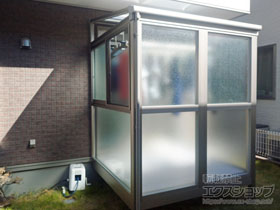 のテラス囲い・サンルーム サニージュ F型 床納まり ランマ無 積雪〜20cm対応+側面付け物干し 施工例