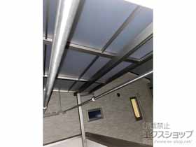 のバルコニー・ベランダ屋根 スピーネ F型 屋根タイプ 単体 積雪〜20cm対応＋吊り下げ物干しAセット 施工例