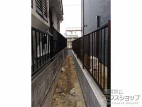 のフェンス・柵 シンプレオフェンスT2型 縦格子16本 自由柱施工 施工例