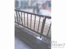 のフェンス・柵 ミエッタフェンス 防犯たて格子タイプ 自由柱施工 施工例