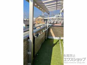 のバルコニー・ベランダ屋根 ソラリア F型 1500 屋根タイプ 単体 積雪〜50cm対応+ 吊り下げ式 固定物干し 施工例