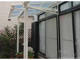 のテラス屋根 スピーネ F型 テラスタイプ 単体 積雪〜20cm対応＜外観左側＞ 施工例