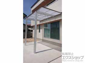 のテラス屋根 フーゴF 独立テラスタイプ 単体 木調色 積雪〜20cm対応 施工例