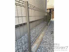 のフェンス・柵 ハイグリッドフェンスUF8型 フリーポールタイプ 施工例