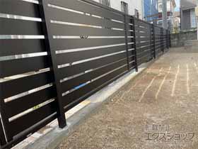 のフェンス・柵 モクアルフェンス 横板タイプ　自由柱施工 施工例