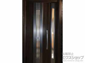 の玄関ドア リシェント玄関ドア3 断熱K4仕様 親子仕様(ランマ無)外観左吊元 M84型 ※タッチキー仕様(キー付リモコン)+下枠段差緩和材／スペーサーセット（1mm・3mm・5mm）／下枠フラット材／エントリー 施工例