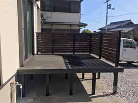 のウッドデッキ リウッドデッキ 200＋ルシアスデッキフェンスA01型＜横板格子タイプ＞ 施工例