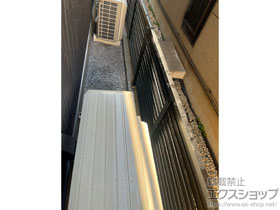 のフェンス・柵 モクハイフェンス　目隠しルーバータイプ　自由柱 施工例
