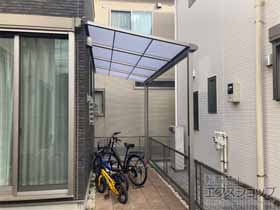 のテラス屋根 スピーネ F型 テラスタイプ 単体 積雪〜20cm対応＋壁付け物干し 標準タイプ（L495ｍｍ） 施工例