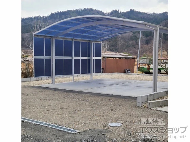YKKAPのカーポート アリュース ツイン　積雪～20cm対応+サイドパネル 施工例