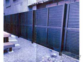 のフェンス・柵 ミエーネフェンス 目隠しルーバータイプ 2段支柱 自立建て用 施工例