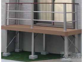 のウッドデッキ リウッドデッキ 200+ルシアスデッキフェンスB03型＜横格子2本タイプ＞ 施工例