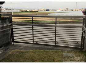 徳島県板野郡藍住町のLIXIL リクシル(TOEX)のカーゲート オーバードアS1型 手動式 施工例
