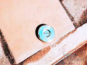 のカーゲート スペースガード(車止め) F48型 埋込式 キー付き 施工例