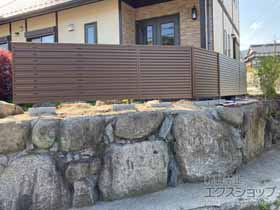 のフェンス・柵 シンプレオフェンス13F型 ルーバー　自由柱施工 施工例