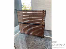 のフェンス・柵 モクアルフェンス 　横板タイプ 2段支柱 自立建て用 施工例