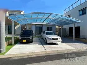 YKKAPのカーポート レイナトリプルポートグラン　積雪～20cm対応 施工例