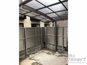 のフェンス・柵 ミエーネフェンス 目隠しルーバータイプ 2段支柱 自立建て用 施工例