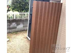 のフェンス・柵 エルファード片面 Ｍ5型 角度板格子 高尺タイプ フリー支柱タイプ 施工例