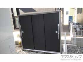 の物置・屋外倉庫 エスモ 一般型 1800×774×1613 ESF-1807D-WE 施工例