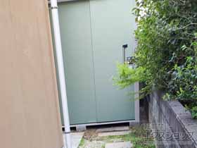 の物置・屋外倉庫 エルモ 一般型 2220×2220×2118（左開き） LMD-2222-EG 施工例