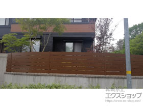 のフェンス・柵 マイティウッド デコII 120サイズ 隙間10m H800 板6段 施工例