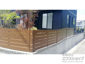 のフェンス・柵 マイティウッド デコII 120サイズ 隙間10m H800 板6段 施工例