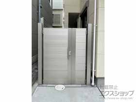 の門扉 ルシアス門扉W06型 横目隠し 両開き親子 アルミカラー 門柱使用 施工例