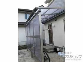 のテラス屋根 プレシオステラスII F型 テラスタイプ 単体 積雪〜20cm対応＋前面パネル 2段（2,000ｍｍ）＋吊り下げ物干し 　ロング 施工例