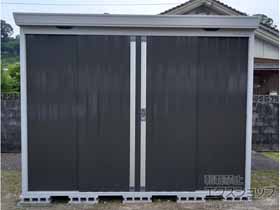 の物置・屋外倉庫 FORTA 一般型 3050×3050×2385（FS-3030H） FS-3030H-EB+別売棚Cセット 施工例