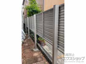のフェンス・柵 ミエーネ目隠しルーバーフェンス 上段のみ設置 自立建て用 施工例