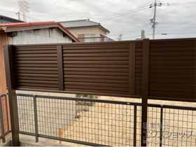 のフェンス・柵 ミエーネ目隠しルーバーフェンス 上段のみ設置 自立建て用 施工例