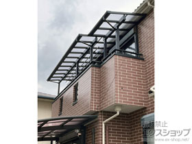 のバルコニー・ベランダ屋根 ソラリア F型 1500 屋根タイプ 連棟 積雪〜50cm対応 施工例