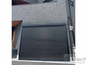のガレージシャッター ガレージシャッタークワトロ 電動式 外部付タイプ 施工例