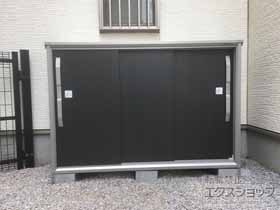 の物置・屋外倉庫 エスモ 一般型 1650×537×1114 ESF-1605Y-WE 施工例