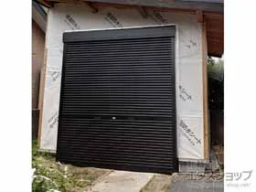 LIXIL ���N�V��(�g�X�e��)�̃K���[�W�V���b�^�[ �K���[�W�V���b�^�[�N���g�� �蓮�� �O���t�^�C�v �{�H��