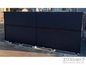 のフェンス・柵 ミエーネフェンス 目隠しルーバータイプ 2段支柱 自立建て用 施工例